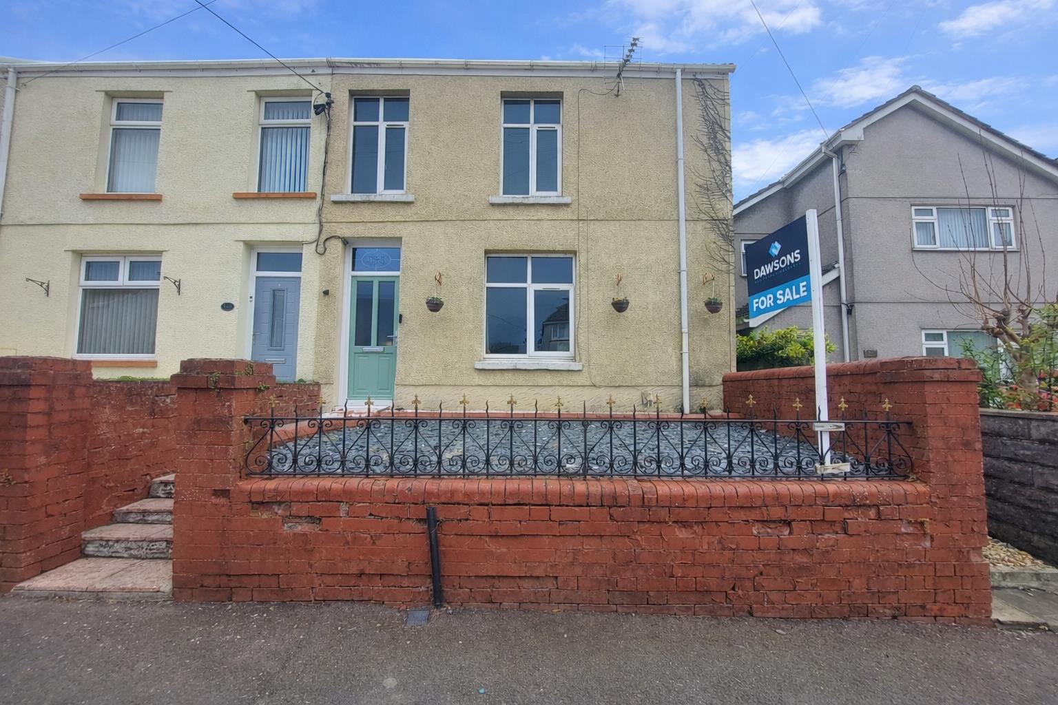 Borough Road, Loughor, Swansea, SA4 6RY